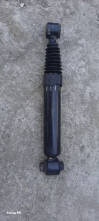 کمک عقب206استوک